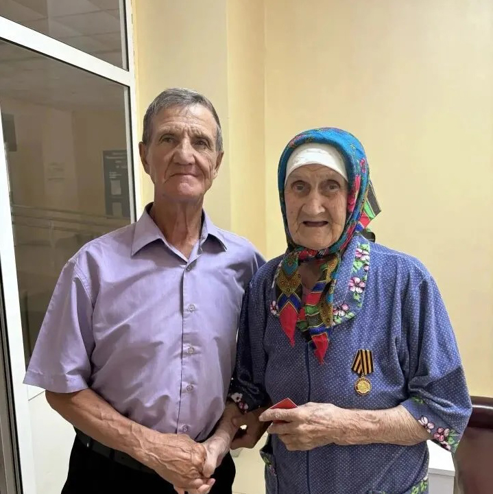 МЕДАЛИ ДЛЯ ГЕРОЕВ. Их детство опалила война